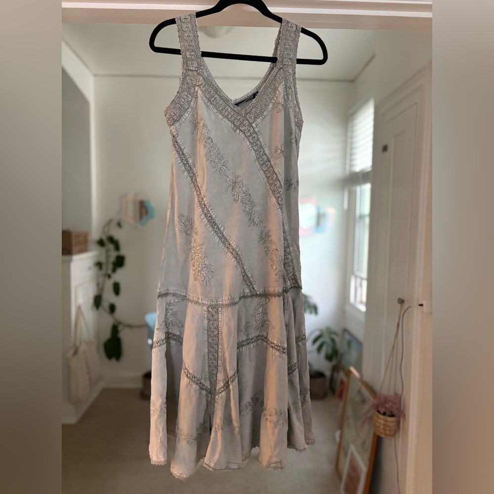 Coline Embroidered Boho Midi Sleeveless Dress